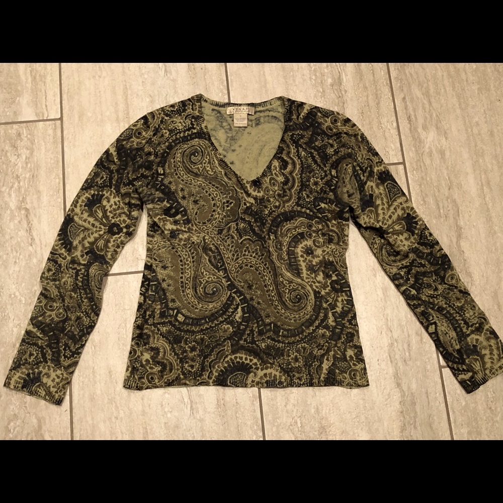 Cashmere sweater